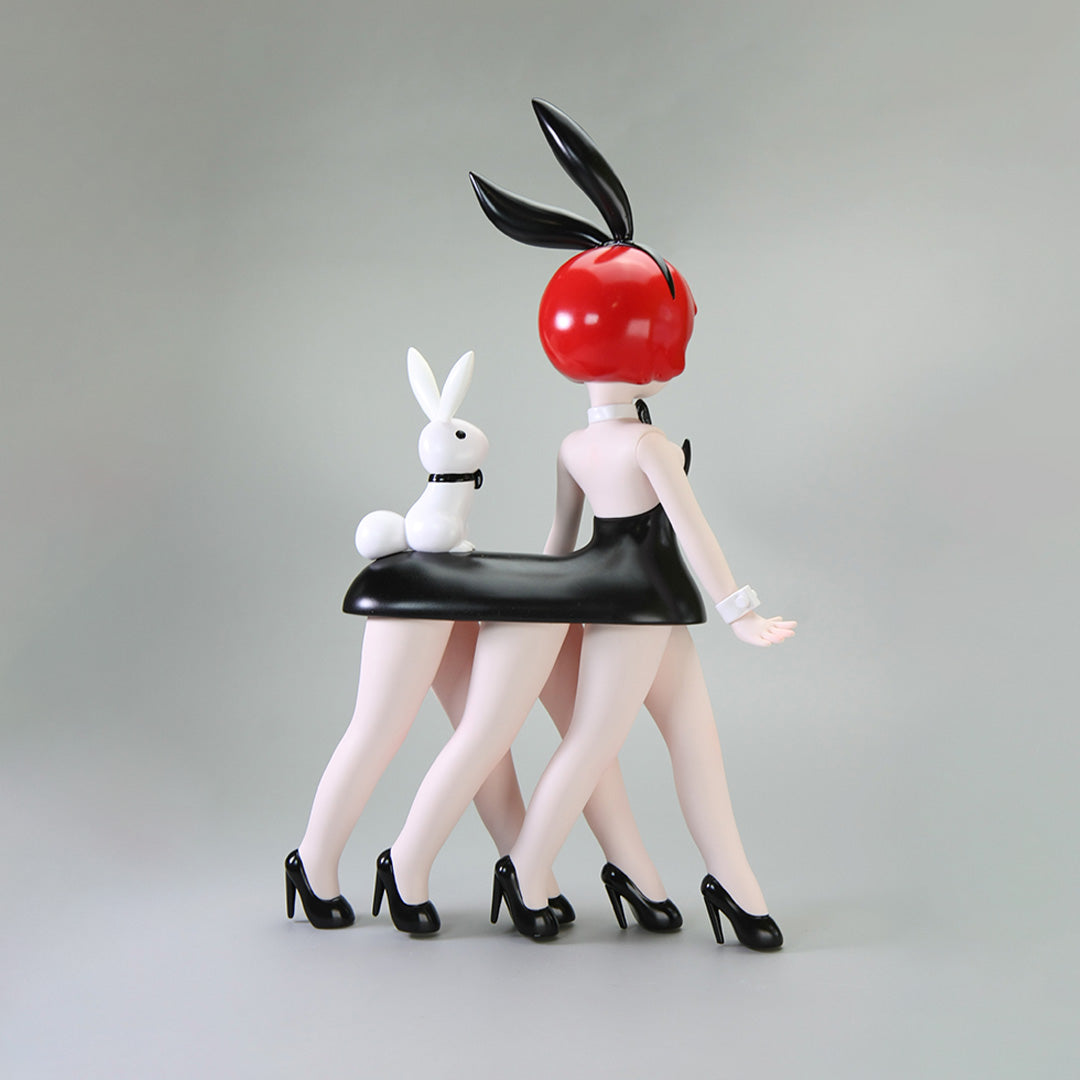ABAO-BUNNY GIRL figurine