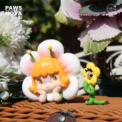 ABAO FLORAL CONCERTO SERIES SURPRISE BOX FIGURE