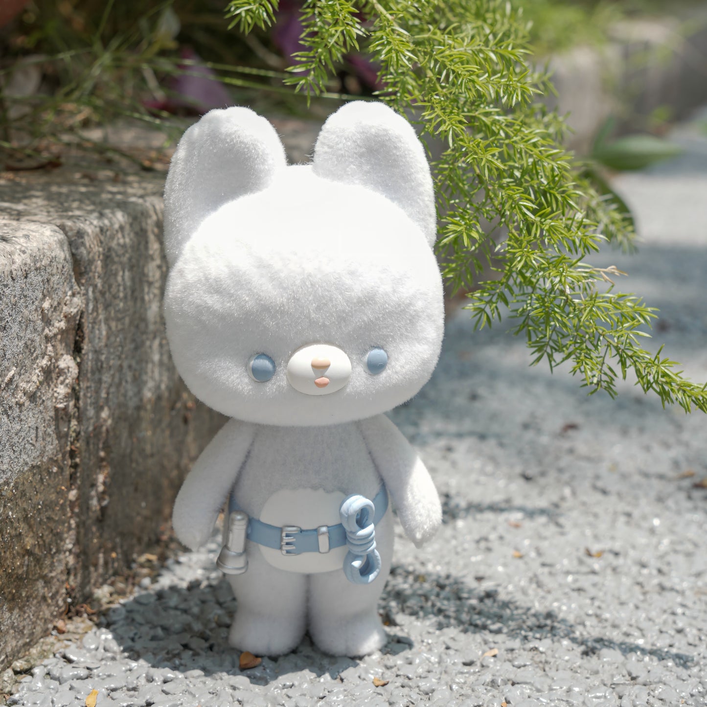 Kumaru Forest Repairman Blue Version Flocked Vinyl Figure